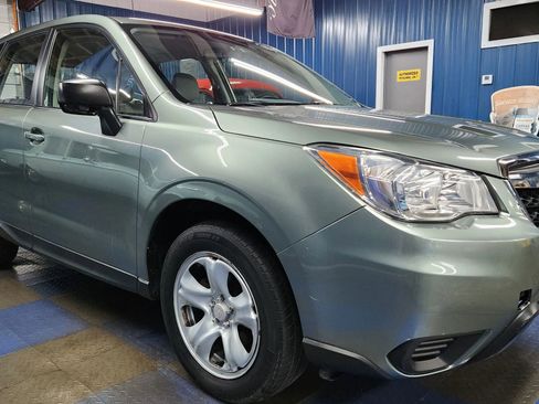 Used 2014 Subaru Forester 2.5i image 2