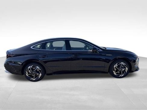 New 2026 Hyundai Sonata SEL FWD image 6