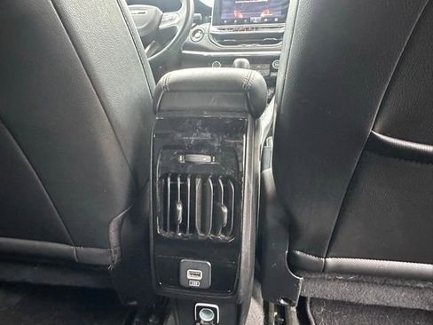 Used 2022 Jeep Compass Limited AWD/4WD image 30