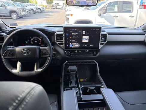 Used 2026 Toyota Tundra Limited AWD/4WD image 30