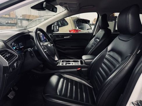 Used 2024 Ford Edge SEL image 16