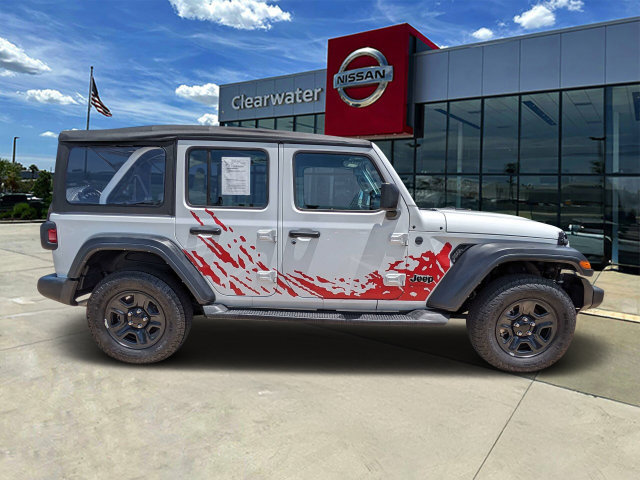 Used 2025 Jeep Wrangler Unlimited Sport AWD/4WD image 2