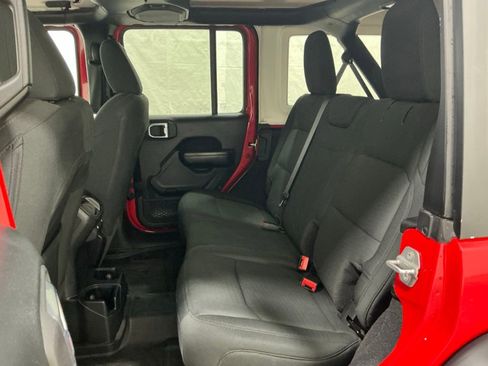 Used 2021 Jeep Wrangler Unlimited Sport image 18