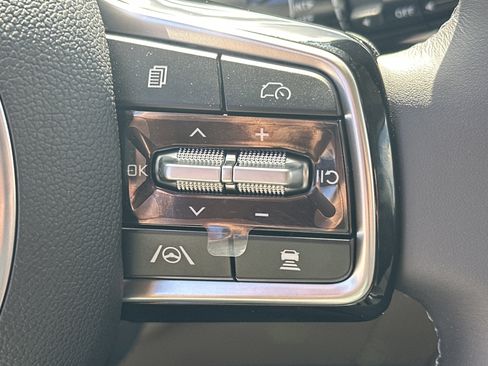 New 2026 Kia Carnival EX FWD image 20