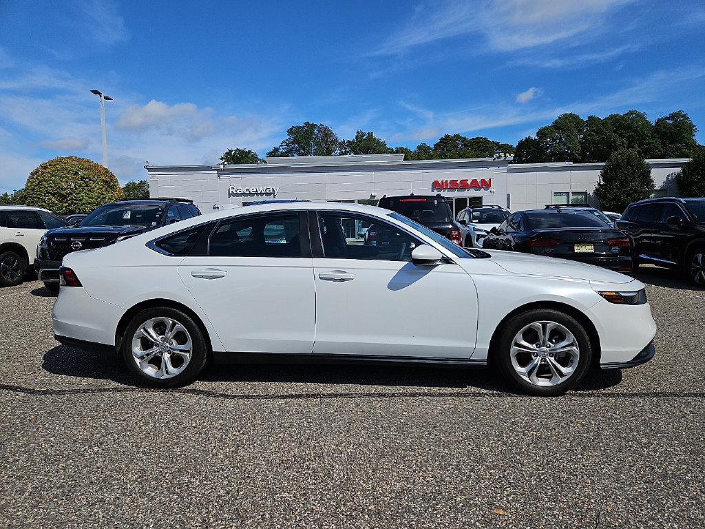 Used 2023 Honda Accord LX image 9