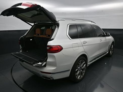 Used 2020 BMW X7 xDrive40i w/ Luxury Seating Package AWD/4WD image 9