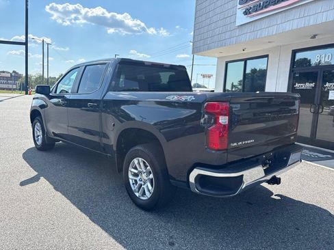 Used 2023 Chevrolet Silverado 1500 LT AWD/4WD image 7