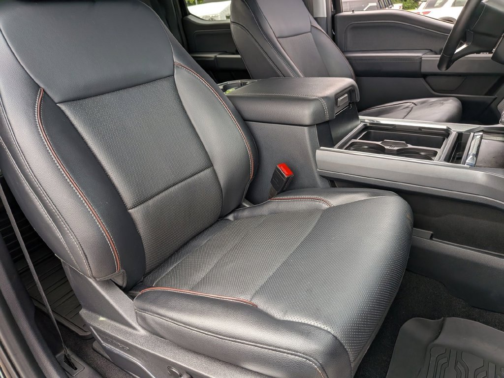 Used 2024 Ford F350 Lariat w/ Sport Appearance Package AWD/4WD image 30
