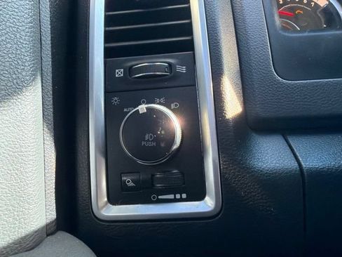 Used 2017 RAM 1500 Big Horn RWD image 34