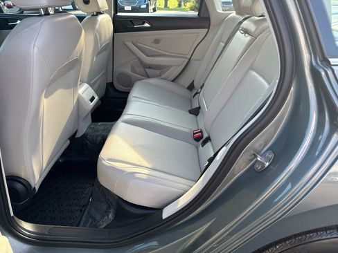 Used 2019 Volkswagen Jetta SEL FWD image 13