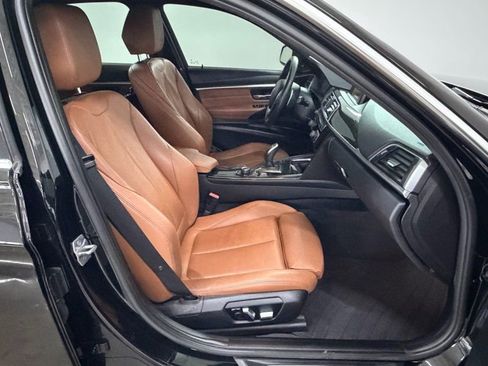 Used 2017 BMW 330i xDrive Sedan image 17