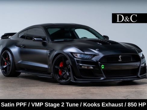 Used 2020 Ford Mustang Shelby GT500 w/ Technology Package RWD image 1
