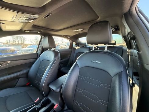 Used 2023 Kia Forte GT-Line w/ GT-Line Premium Package image 23