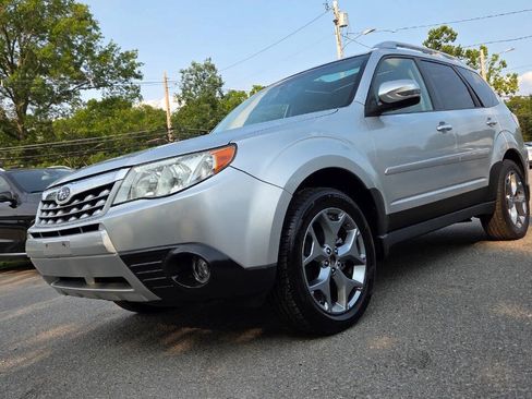 Used 2011 Subaru Forester 2.5X Touring AWD/4WD image 3