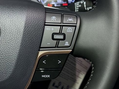 New 2025 Toyota Crown Signia image 29