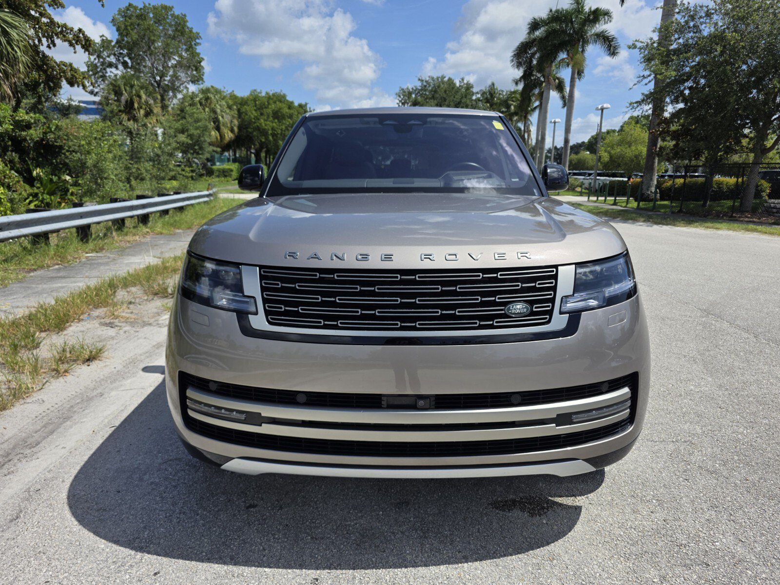 Certified 2023 Land Rover Range Rover SE AWD/4WD image 8