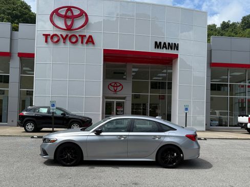 Used 2024 Honda Civic Sport image 1