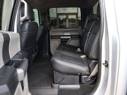 Used 2019 Ford F350 XLT w/ XLT Premium Package AWD/4WD image 12
