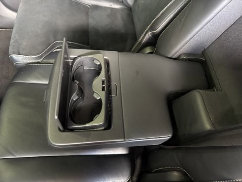 Used 2019 Volvo XC90 T5 R-Design image 38