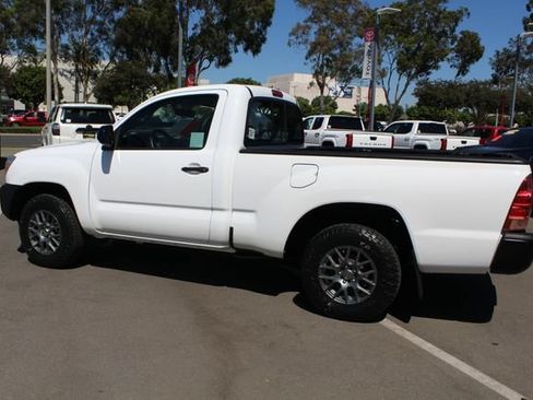 Used 2014 Toyota Tacoma 2WD Regular Cab image 7