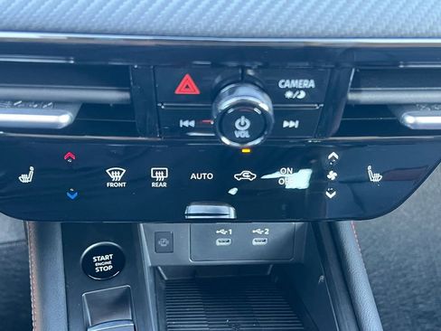 New 2026 Nissan Kicks SR w/ Cold Weather Package image 4