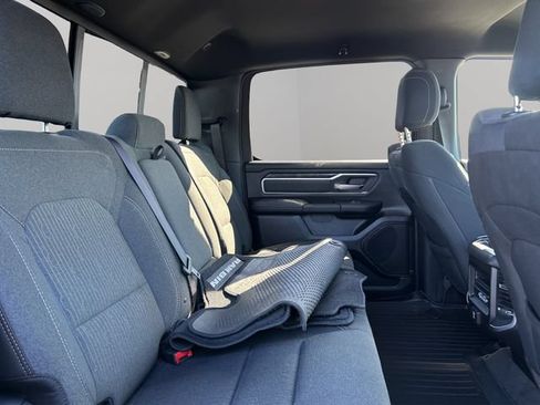 Used 2020 RAM 1500 Big Horn AWD/4WD image 25