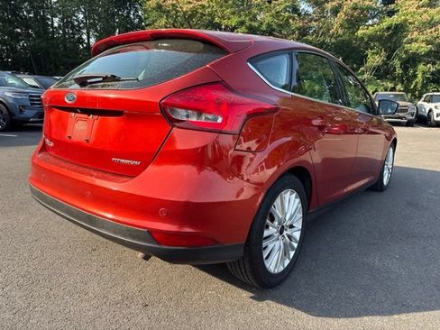 Used 2018 Ford Focus Titanium FWD image 5