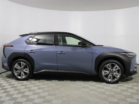 Used 2023 Subaru Solterra AWD image 40