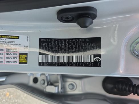 Used 2026 Toyota Corolla LE FWD image 33