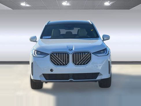 Used 2026 BMW X3 xDrive30 w/ Premium Package image 5
