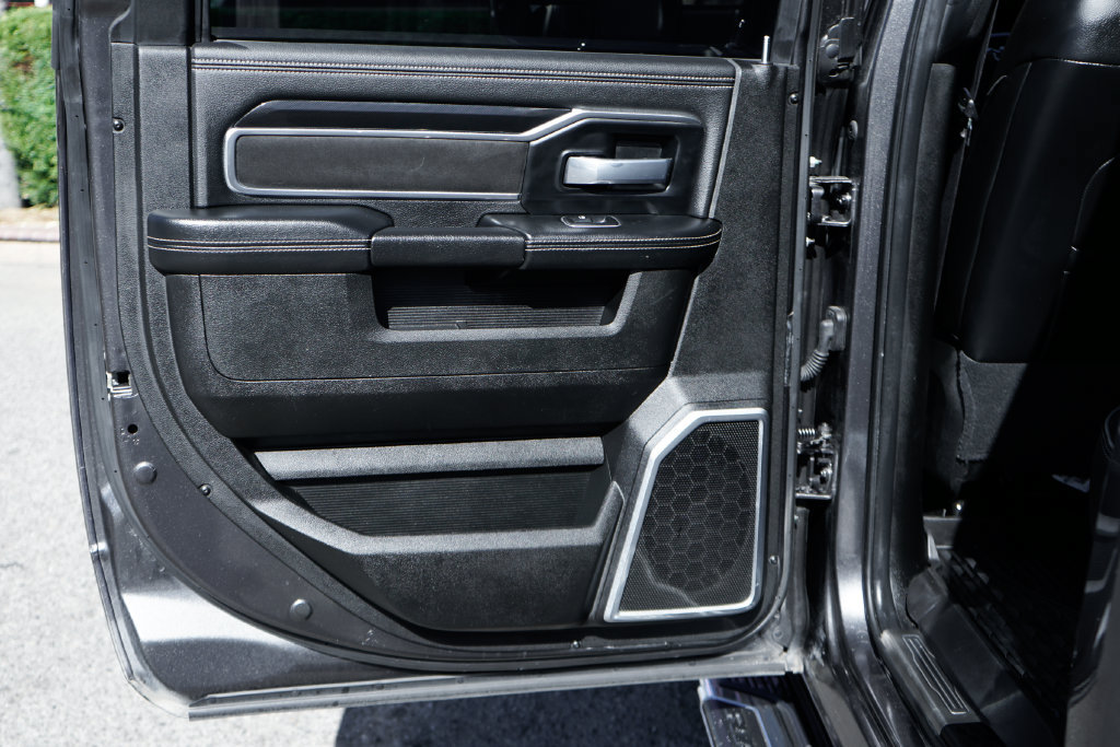 Used 2022 RAM 2500 Laramie AWD/4WD image 40