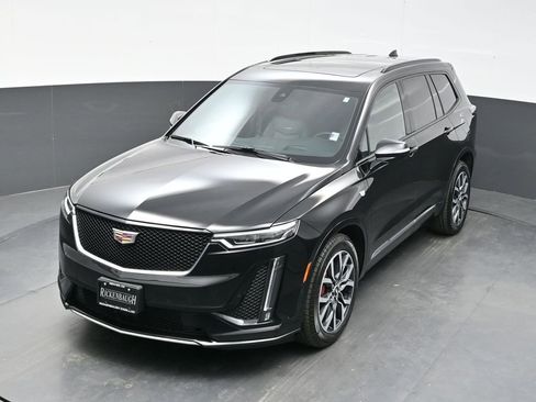 Certified 2025 Cadillac XT6 Sport w/ Platinum Package AWD/4WD image 30