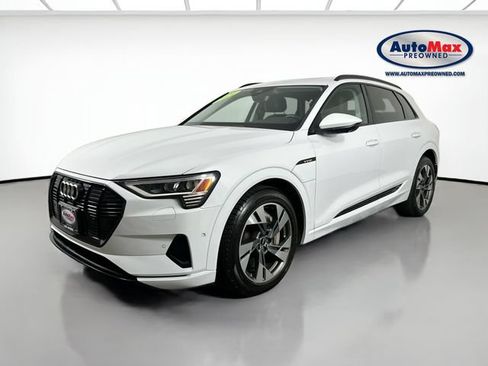Used 2021 Audi e-tron Premium w/ Convenience Plus Package AWD/4WD image 5