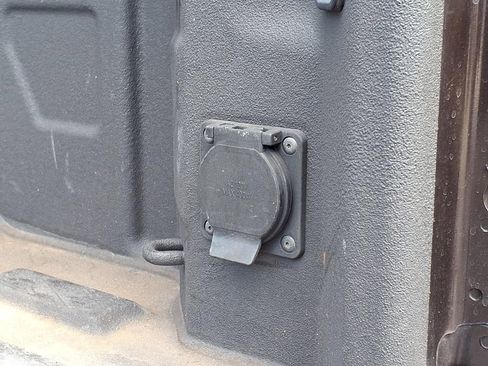 Used 2019 Chevrolet Silverado 1500 LTZ w/ LTZ Plus Package image 19