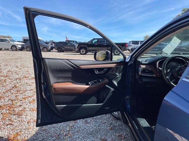 Used 2020 Subaru Outback Touring AWD/4WD image 25