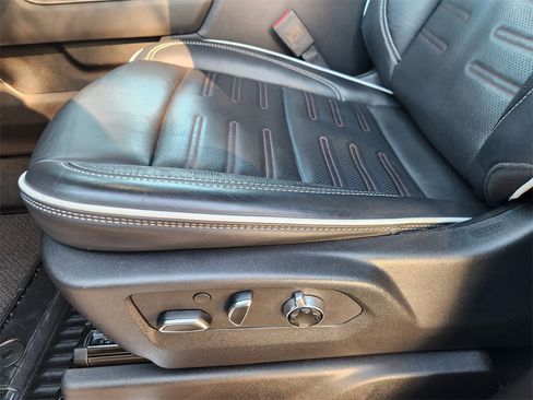 Used 2025 GMC Sierra 2500 AT4X image 19