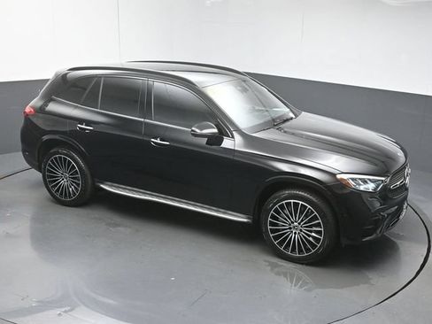 Used 2026 Mercedes-Benz GLC 300 image 42