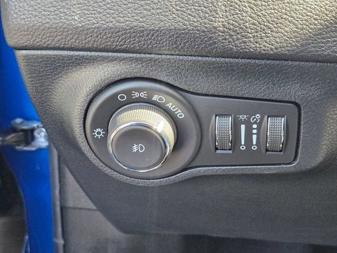 Used 2021 Jeep Compass Latitude FWD image 26