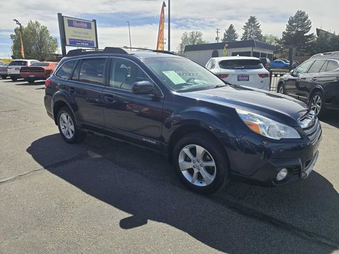 Used 2014 Subaru Outback 2.5i Premium AWD/4WD image 6