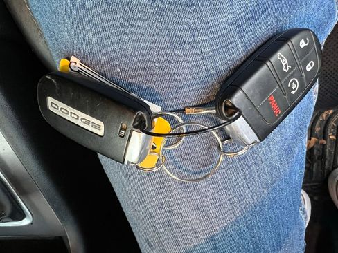 Used 2019 Dodge Charger Scat Pack w/ Plus Group image 27