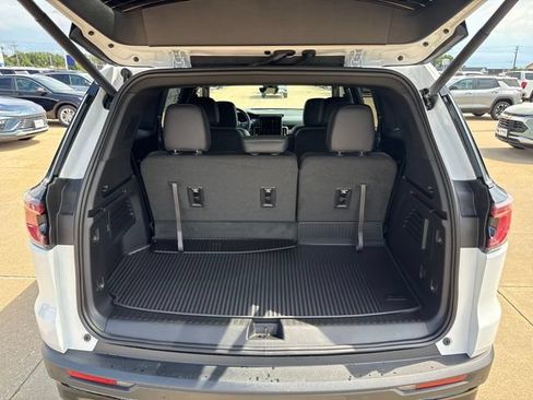 New 2026 GMC Acadia AT4 w/ Super Cruise Package AWD/4WD image 50