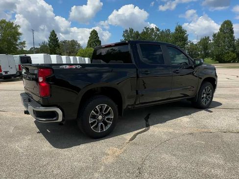 Used 2023 Chevrolet Silverado 1500 LT AWD/4WD image 8