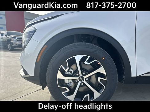 Certified 2025 Kia Sportage EX w/ EX Premium Package image 22