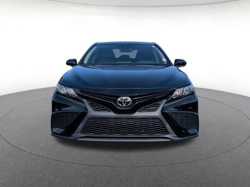 Used 2022 Toyota Camry SE FWD image 8