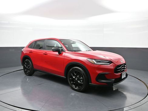 Certified 2025 Honda HR-V Sport image 4