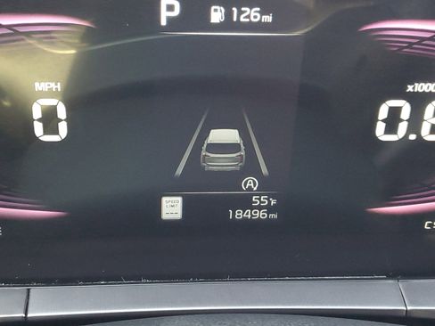 Used 2024 Kia Telluride LX image 23