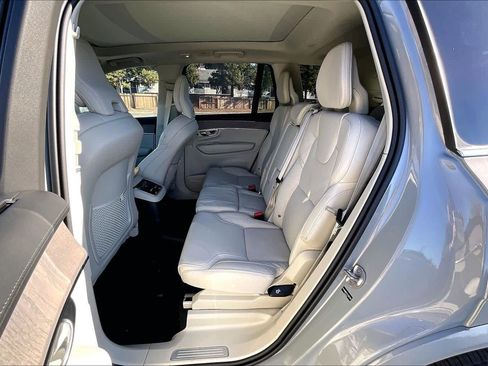 New 2026 Volvo XC90 T8 Ultra w/ Protection Package Premier image 12
