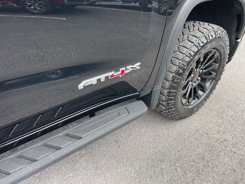 Used 2023 GMC Sierra 1500 AT4X AWD/4WD image 8