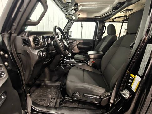 Used 2021 Jeep Wrangler Unlimited Sport AWD/4WD image 22