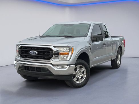Used 2022 Ford F150 XLT RWD image 2
